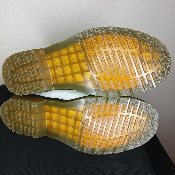 Dr. Martens 1460 Lace Up 8-Eye Combat Boots White Smooth Leather Men Sz 9 No Box - Picture 7 of 9